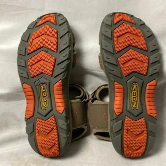 KEEN WOMENS SIZE 6 SANDALS BROWN AND GRAY HOOK LOOP CLOSURE CLEAN - Picture 9 of 13